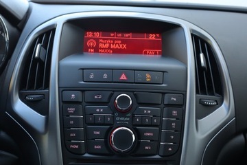 Opel Astra J Sedan 1.6 Twinport ECOTEC 115KM 2017 Opel Astra 1.6 16V, Salon Polska, Skóra, Klima, zdjęcie 12