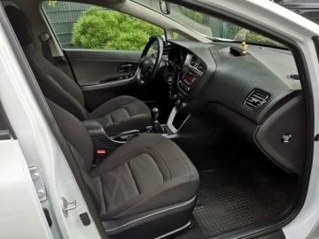 Kia Ceed II Kombi 1.6 GDI 135KM 2013 Kia Cee'd 1,6 GDI 135KM # Klima # Isofix #Tempomat, zdjęcie 21