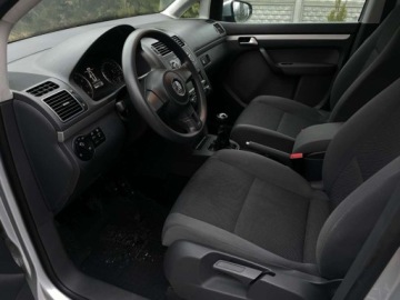 Volkswagen Touran II 1.2 105KM 2011 Volkswagen Touran 1,2 TSI 105 koni Oplacony Po obsludze serwisowej Zapr, zdjęcie 12