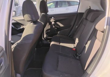 Peugeot 208 I 2016 Peugeot 208 2016r, 1.2Benzyna. Delikatnie uszkodzony prawy przod. Jezdzi., zdjęcie 8