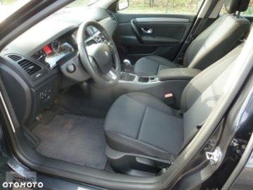 Renault Laguna III Hatchback 2.0 16v 140KM 2009 Renault Laguna Renault Laguna III NAVI PL Klimatronik Tempomat Parktronik, zdjęcie 4