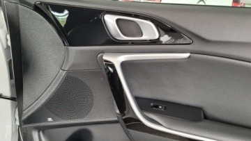 Kia XCeed Crossover 1.4 T-GDI 140KM 2020 Kia XCeed XCEED automat navi ledy biala perla Tylko 116.oookm MOZLIWA ZAMI, zdjęcie 13