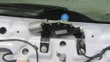 HYUNDAI IX35 КРЫШКА БАГАЖНИКА WD 10-16 6