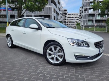 Volvo V60 I Kombi Facelifting 2.0 T5 DRIVE-E 245KM 2017