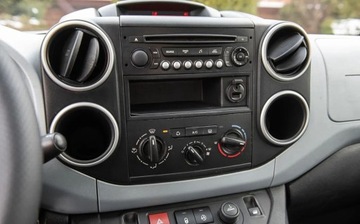 Citroen Berlingo II Van Long Facelifting 1.6 HDi 92KM 2013 Citroen Berlingo Do Przewozu Osob Niepelnosprawnych Z winda Pefron Vat, zdjęcie 19