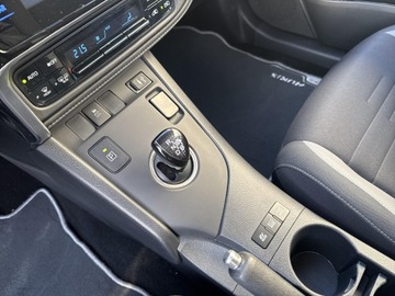 Toyota Auris II Touring Sports Facelifting 1.8 Hybrid 136KM 2017 Toyota Auris Hybrid 135 Premium II (2012-) Hybrid, zdjęcie 17