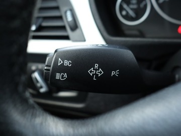 BMW Seria 3 F30-F31-F34 2013 BMW 3 318 d, Skóra, Xenon, Bi-Xenon, Klima, zdjęcie 16