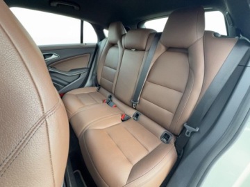 Mercedes CLA C117 Shooting Brake 2.0 250 211KM 2016 Mercedes-Benz CLA 2.0 Benzyna 211KM, zdjęcie 24