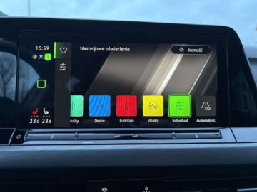 Volkswagen Golf VIII Variant 2.0 TDI 150KM 2022 Volkswagen Golf Matrix Panorama Head-UP Harman DCC ASO FV23 2.0, zdjęcie 29