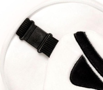 Мягкая дорожная подушка и маска штурмовика.