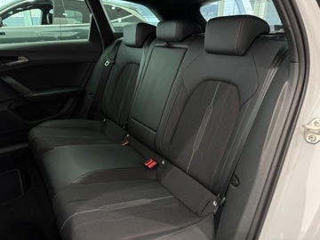 Cupra Leon II Sportstourer PHEV 1.4 e-Hybrid 204KM 2024 Cupra Leon e-Hybrid PHEV VZ DSG / DCC / Ambiente /, zdjęcie 11