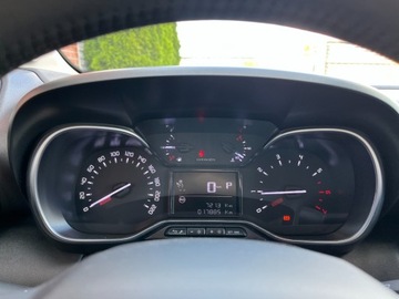 Citroen C3 Aircross  I Crossover Facelifting 1.2 PureTech 130KM 2024 Citroen C3 Aircross 1.2 benzyna 130 KM automat 17 tys. km zarej w PL, zdjęcie 8