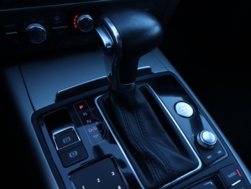 Audi A6 C7 Limousine 2.8 FSI 204KM 2011 Audi A6 2.8 FSI, Automat, Navi, Xenon, Bi-Xenon, zdjęcie 17