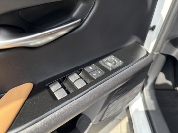Lexus UX Crossover Facelifting 2.0 250h 184KM 2023 Lexus UX 250h GPF F Sport Design+ 2WD UX250h F-spo, zdjęcie 19