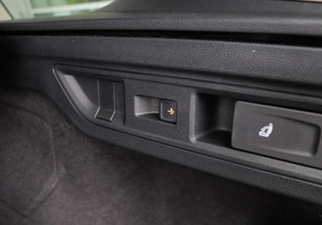 Volkswagen Passat B8 Variant Facelifting 1.5 TSI EVO 150KM 2025 Volkswagen Passat HAK holowniczy, szyby dzwiekoszczelne, dostepny od reki, zdjęcie 35