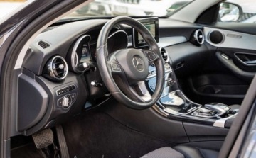 Mercedes Klasa C W205 Limuzyna 180 156KM 2016 Mercedes-Benz Klasa C Mercedes-Benz Klasa C W205 1.6 180 9G-TRONIC 156KM, zdjęcie 9