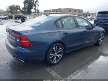 Volvo S60 III 2022 Volvo S60 2022r., 4x4, 2.0L 2.0 Hybryda Plug-in 313KM, zdjęcie 2