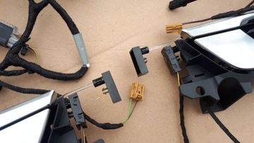 A4 B9 НАКЛАДКИ ПОДЪЕМНОЙ ДВЕРИ AMBIEENTE SIDE QQ2 LED