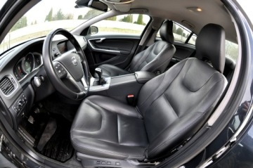 Volvo S60 II Sedan Facelifting 2.0 D4 DRIVE-E 181KM 2014 Volvo S60 2.0 D4 Lift Led FULL OPCJA Skóra Navi, zdjęcie 7