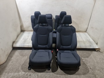 TOYOTA COROLLA E21 SEDAN HYBRYDA FOTELE KANAPA