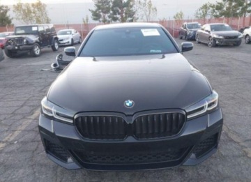 BMW Seria 5 G90-91 2023 BMW Seria 5 2023, 3.0L, od ubezpieczalni 3.0 Benzyna 335KM, zdjęcie 3