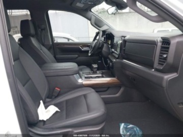 Chevrolet Silverado II 2025 Chevrolet Silverado 2025r., 4x4, 5.3L 5.3 Benzyna 355KM, zdjęcie 8