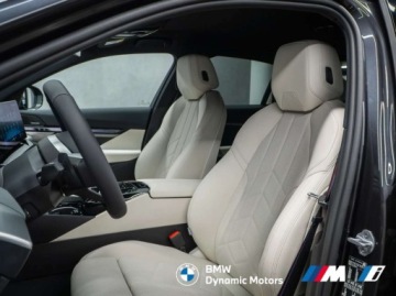 BMW Seria 5 G90-91 2026 BMW Seria 5 30e xDrive 299 KM PHEV - Gotowy do Odbioru - Pakiet M Pro 2.0, zdjęcie 15