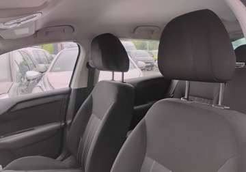 Citroen C4 I Hatchback Facelifting 1.6 HDI 92KM 2010 Citroen C4 2011r, 1.6 HDI. Lekko uszkodzony prawy bok. 1.6 Diesel 92KM, zdjęcie 7