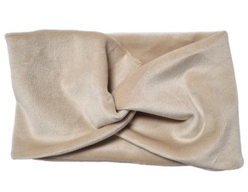 Красивая женская велюра