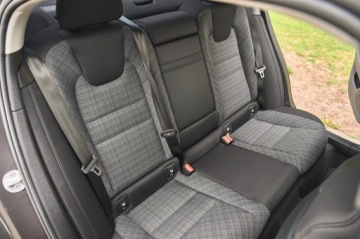 Volvo S60 III Sedan Facelifting 2.0 B4 197KM 2024 32tyś, PRZEBIEG_____4 SZTUKI W OFERCIE, zdjęcie 28