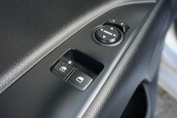 Kia Rio IV Hatchback 5d 1.2 DOHC 84KM 2018 Kia Rio 1.2 Benzyna 83KM, polski salon, zadbana,, zdjęcie 9