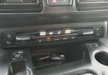 Citroen Berlingo III Osobowy M 1.5 BlueHDi 131KM 2019 Citroen Berlingo WEBASTO Bezwypadkowy Serwis GetHelp 1.5 Diesel, zdjęcie 13