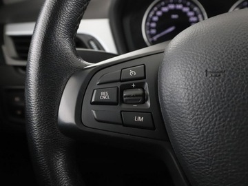 BMW X1 F48 Crossover sDrive18d 150KM 2019 BMW X1 Navi czujniki aut.klima bluetooth, zdjęcie 33