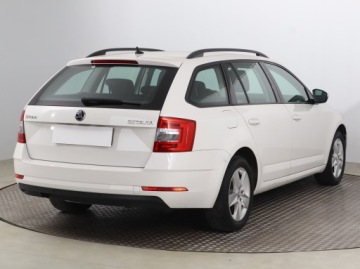 Skoda Octavia III Kombi Facelifting 1.6 TDI 115KM 2019 Skoda Octavia 1.6 TDI, Salon Polska, zdjęcie 4