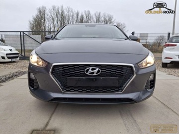 Hyundai i30 III Hatchback 1.6 CRDI DPF 95KM 2017 Hyundai i30 1,6 crdi klima elektryka alu wspomaganie oplacony 1.6 Diesel, zdjęcie 2