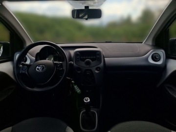 Toyota Aygo II Hatchback 3d Facelifting 1.0 VVT-i 72KM 2020 Toyota Aygo 1.0 VVT-i X-play II (2014-) 1.0 VVT-i, zdjęcie 13