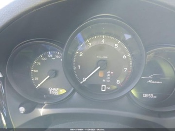 Porsche Macan 2022 Porsche Macan 2022 2.0L 2.0 Benzyna 261KM, zdjęcie 11