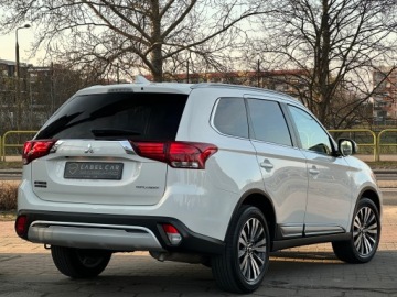 Mitsubishi Outlander III SUV Facelifting 2017 2.0 150KM 2019 MITSUBISHI OUTLANDER 2019*2.0 MIVEC 150 KM*DIAMANT *KAMERA*LED*AUTOMAT*ASO, zdjęcie 16