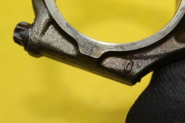 ШАТУН ПОРШНЯ РУКОЯТКА 84L30 078J A8 D3 4.2 B BFM