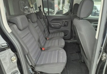 Opel Combo E Kombivan 1.5 Diesel 131KM 2021 Opel Combo Najbogatsza wersja Kamery 360 130KM 1.5 Diesel 131KM, zdjęcie 18