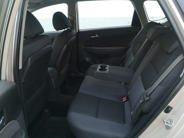 Hyundai i30 I CW Facelifting 1.6 CRDi 115KM 2011 Hyundai i30 1.6 CRDI 116KM Klimatronic Isofix Alu, zdjęcie 17