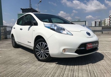 Nissan Leaf I Hatchback 5d Facelifting Elektryczny 109KM 2017 Nissan Leaf 30kWh Visia 25TYS.!!! BATERIA95% /SalonPl /F.VAT23%