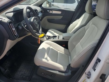 Volvo XC40 2021 Volvo XC 40 T5 MOMENTUM 2.0 Benzyna 248KM, zdjęcie 6