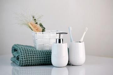 КОНТЕЙНЕР ДЛЯ КЕРАМИЧЕСКОЙ ЩЕТКИ – БЕЛАЯ КРУЖКА