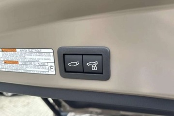 Toyota Corolla Cross 2025 Toyota Corolla Cross Style Nowy Model Po liftingu Kamera Cofania 1.8, zdjęcie 25