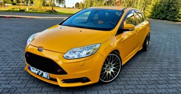 Ford Focus III Kombi 2.0 EcoBoost 250KM 2013 Focus ST 2.0 Turbo 250ps Przepiekny Doinwestowany Unikat Polecam Gwarancja