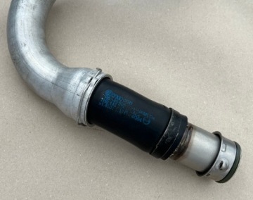 ВОЗДУШНАЯ ТРУБА ИНТЕРКУЛЕРА VW T5 2.5 TDI 7H0145709A 7H0145708D