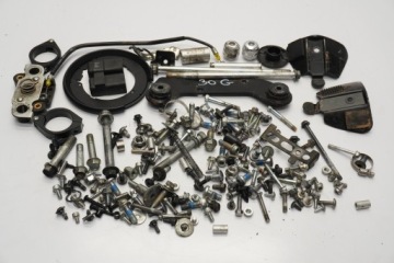 SUZUKI SFV 650 GLADIUS 09-16 БОЛТЫ ВИНТЫ