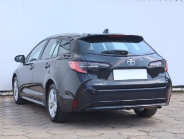 Toyota Corolla XII TS Kombi 1.8 Hybrid 122KM 2022 Toyota Corolla 1.8 Hybrid, Salon Polska, zdjęcie 3