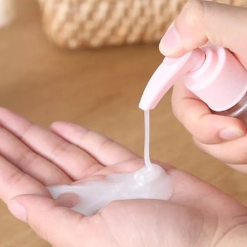 КОНТЕЙНЕРЫ ДЛЯ КОСМЕТИКИ, ПУТЕШЕСТВЕННЫЕ ЖИДКОСТИ ДЛЯ САМОЛЕТА